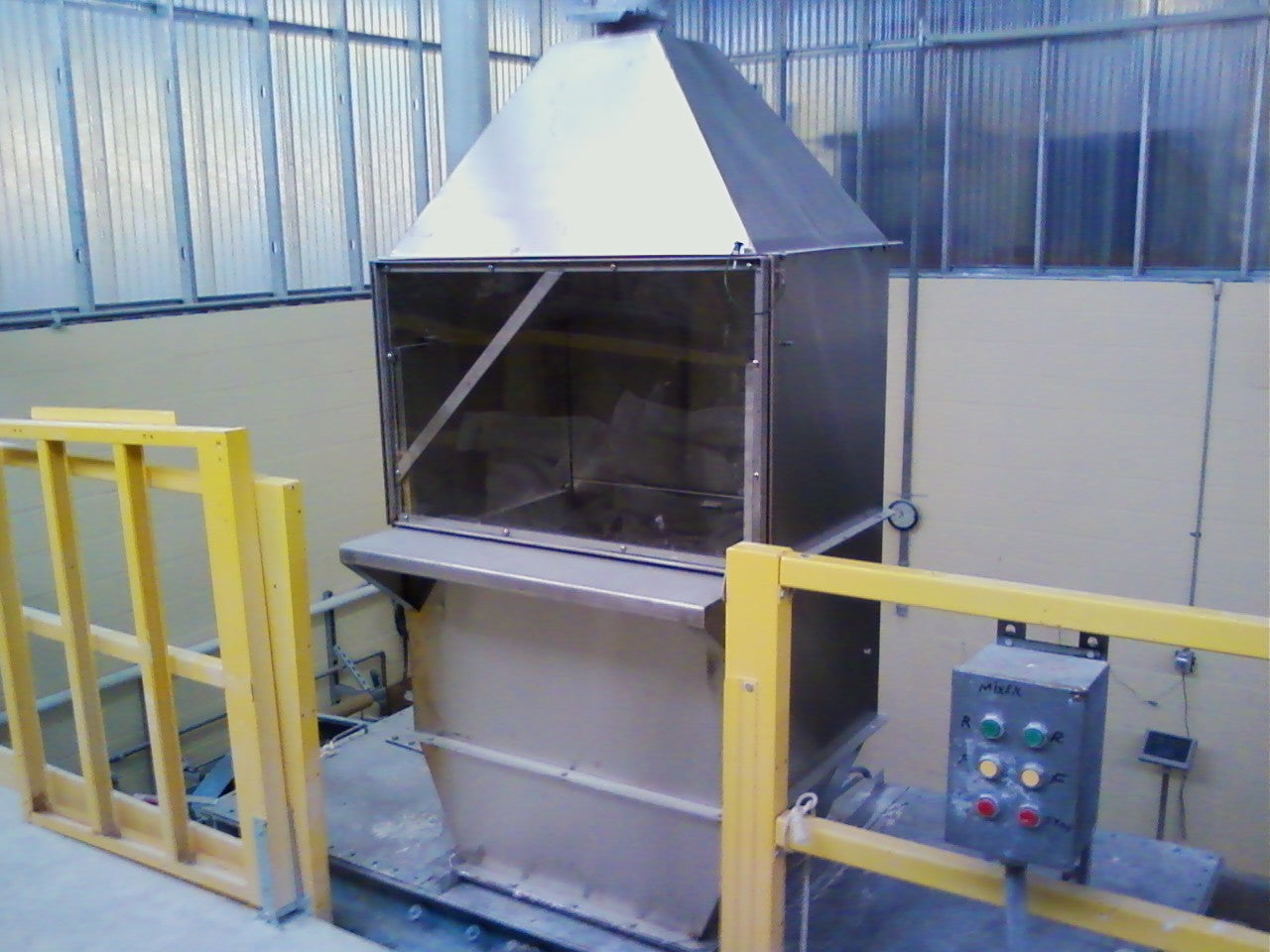 Booth Loading Design and Build | Custom Stainless Steel Powder Blender Loading Booth