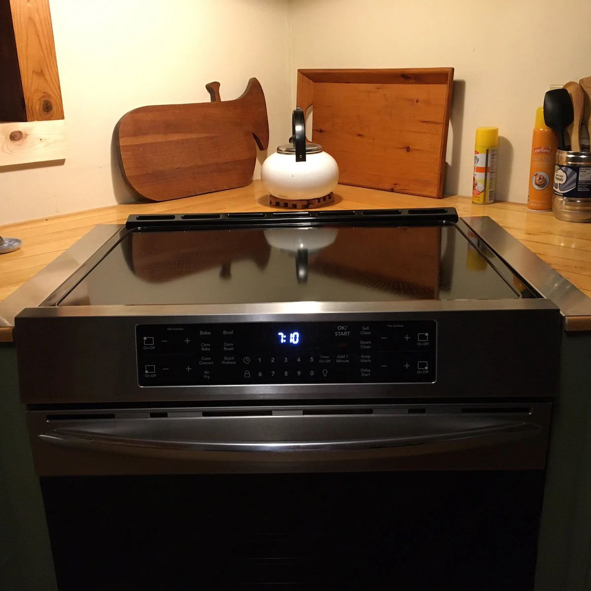 Stainless Steel Gap Cover Trim for Stovetop Edges – Seamless Fit for Counter or Cooktop Gaps Down Angle Outer Finish